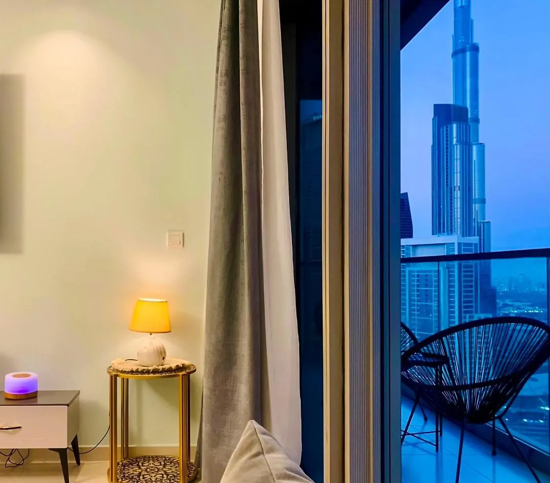 Paramount Downtown Burj Khalifa View With 64Th Floor Infinity Pool 두바이