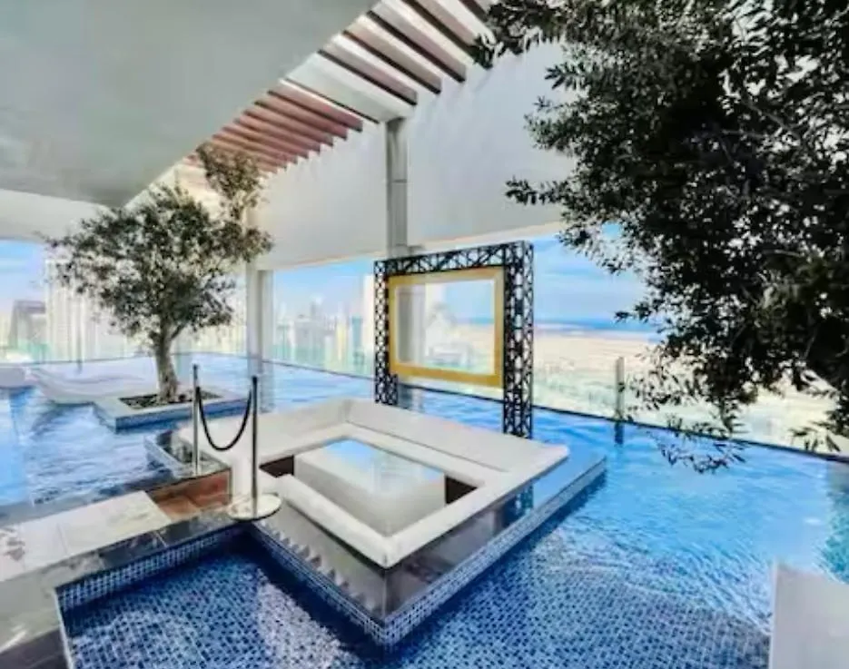 Paramount Downtown Burj Khalifa View With 64Th Floor Infinity Pool 두바이
